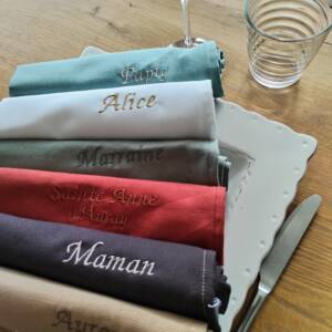 serviette de table personnalisée